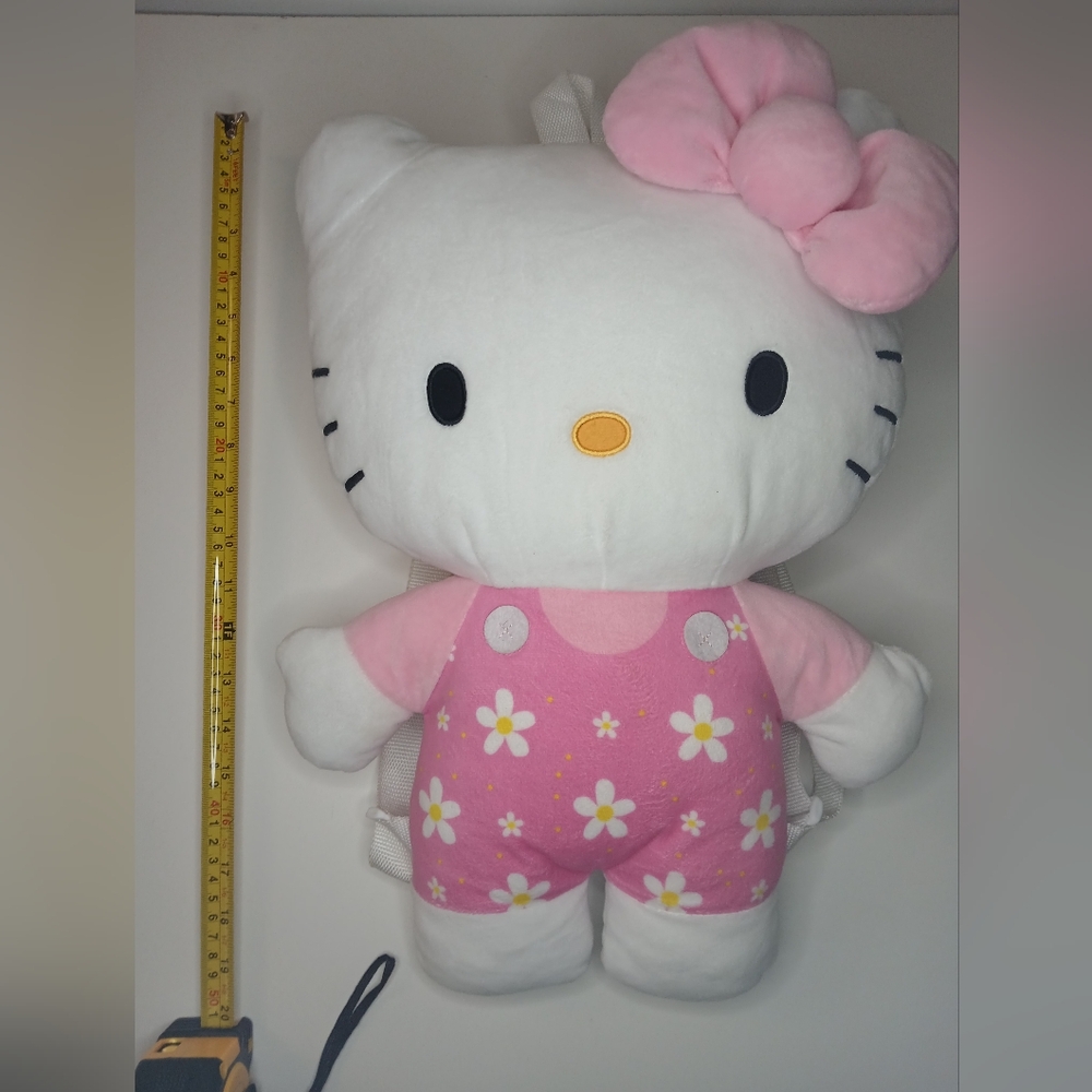 Hello Kitty Backpack Plush - Picture 6 of 6